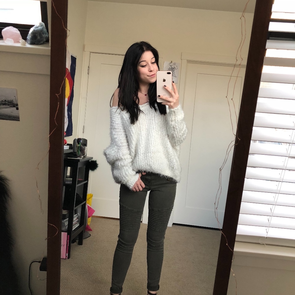 Oversized White Comfy Sweater